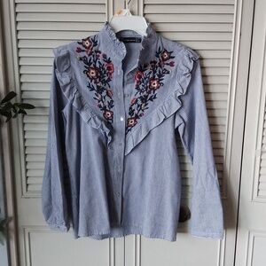 Unworn long sleeve blouse